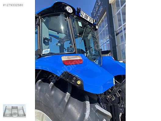 Machinery / Agricultural Machines / Tractors / New Holland / TR5.115