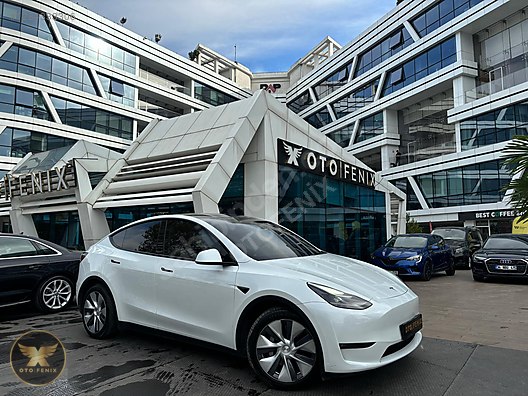 OTOFENİX 2023 TESLA MODEL Y LONG RANGE 514 HP HATASIZ 68.076 KM