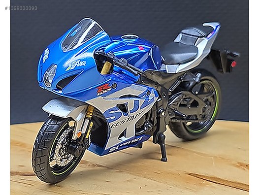 1/18 BURAGO 2021 SUZUKI GSX R1100 on sahibinden.com - 1329333393