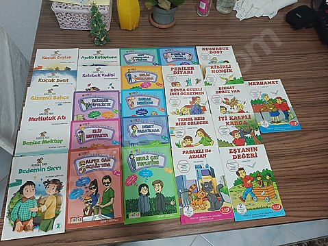 Toplamda 27 adet hikayet kitabı, 3 güzel set eksiksiz