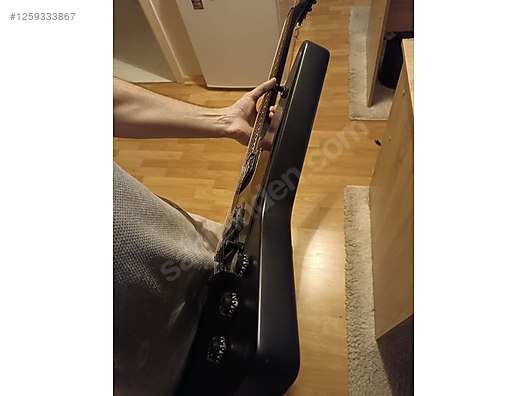 İkinci El ve Sıfır Alışveriş / Müzik / Müzik Aletleri / Telli Çalgılar / Gitar / Elektro