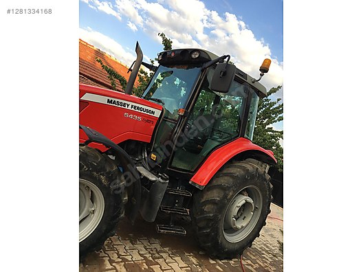 Machinery / Agricultural Machines / Tractors / Massey Ferguson / 5435