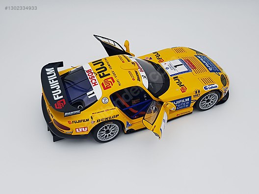 Autoart Diecast Model 1:18 Dodge Araba - 1302334933