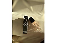 NARS Fondöten