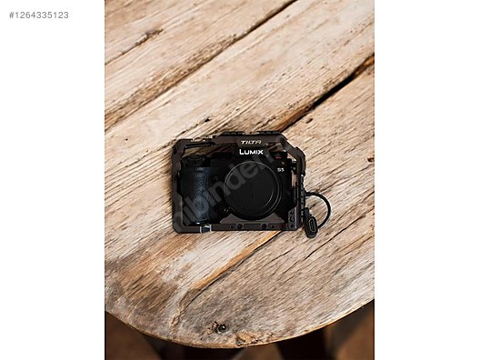 İkinci El Panasonic Lumix DC-S5 Aynasız Dijital Fotoğraf Makinesi