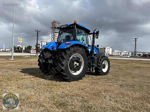 Machinery / Agricultural Machines / Tractors / New Holland / T7.270