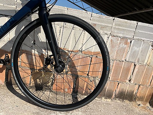 Triban RC520 Shimano 105 Setli Yol Bisikleti Tertemiz