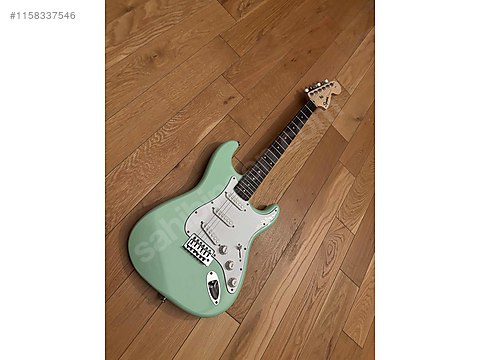 Squier affinity series stratocaster store surf green