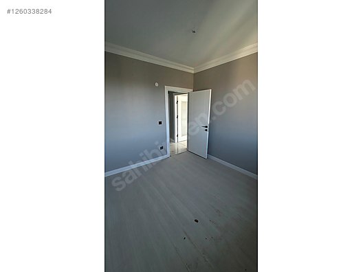Kurtköy | Havuzlu Site İçinde Balkonlu Ebeveyn Banyolu Sıfır 2+1