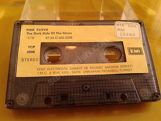 Pink Floyd - The Dark Side Of The Moon Cassette Tape - 1988