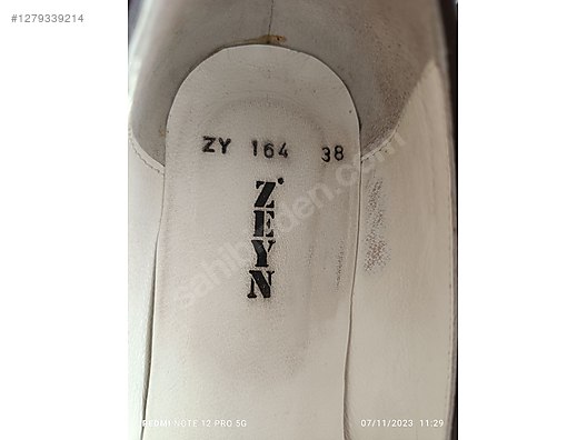 Used & Brand New Items / Clothing & Accessories / Women / Shoes / Classic Heels