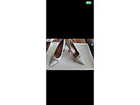 Gri Gümüş Parıltı Detaylı Topuklu Ayakkabı