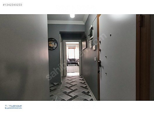 Bayraklı'da Merkezi Lokasyonda 2+1 Satılık Daire
