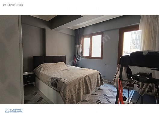 Bayraklı'da Merkezi Lokasyonda 2+1 Satılık Daire