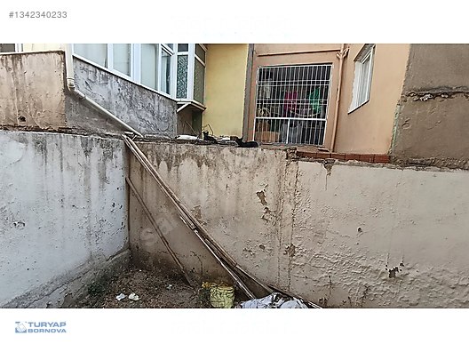 Bayraklı'da Merkezi Lokasyonda 2+1 Satılık Daire