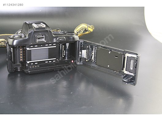 İkinci El ve Sıfır Alışveriş / Fotoğraf & Kamera / Analog Fotoğraf Makinesi / 35mm Filmli SLR / Nikon