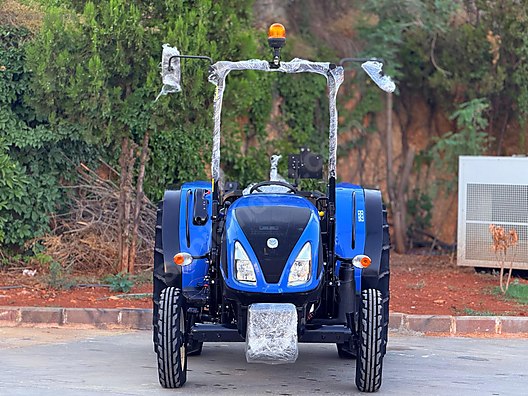 Machinery / Agricultural Machines / Tractors / New Holland / T3.70B