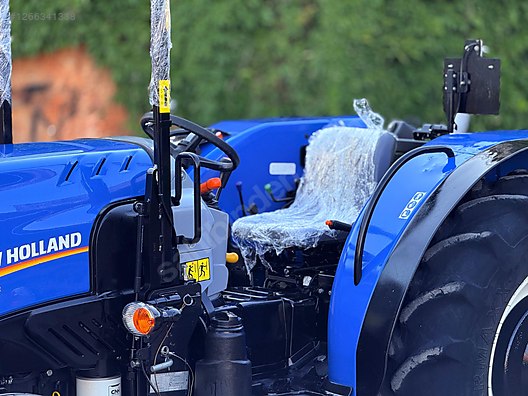 Machinery / Agricultural Machines / Tractors / New Holland / T3.70B