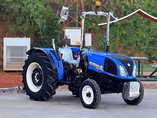 Machinery / Agricultural Machines / Tractors / New Holland / T3.70B