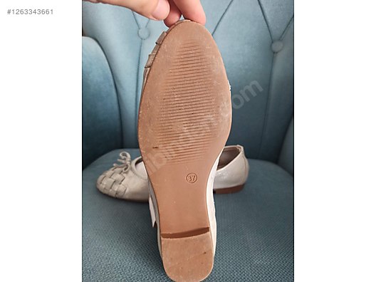 Used & Brand New Items / Clothing & Accessories / Women / Shoes / Flat Shoes