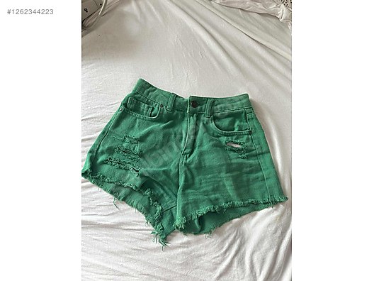 İkinci El ve Sıfır Alışveriş / Giyim & Aksesuar / Kadın / Giyim / Şort