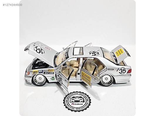 Diecast Model 1:24 Mercedes Benz Araba