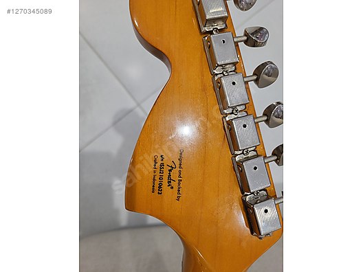 Squier Elektro Gitar