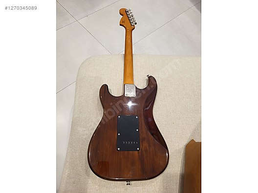 Squier Elektro Gitar