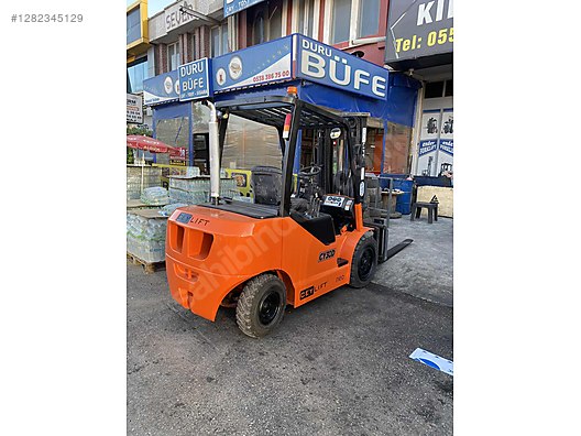 Machinery / Industrial / Carrying & Stacking Equipment / Forklifts / For Sale / Ceylift