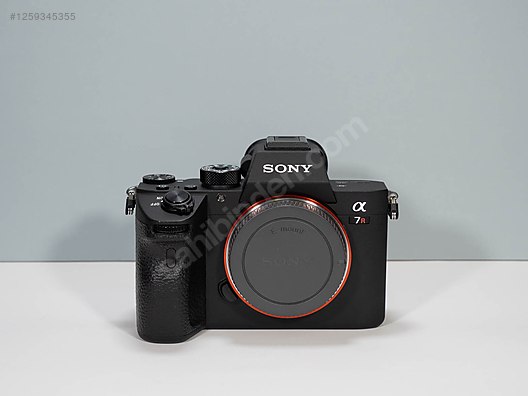 Aynasız Sony Alpha a7R III Sony A7R III Body Az