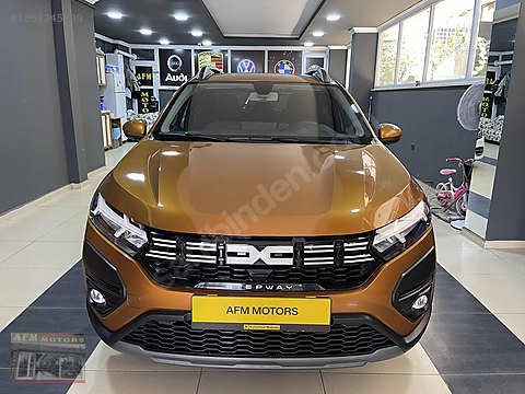 ARAÇ HATAY'DA. 2023 SANDERO STEPWAY 1.0 TCE EXPRESSİON...