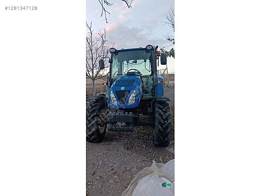 Machinery / Agricultural Machines / Tractors / New Holland / TT4.65