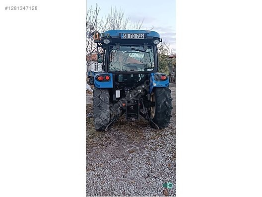 Machinery / Agricultural Machines / Tractors / New Holland / TT4.65