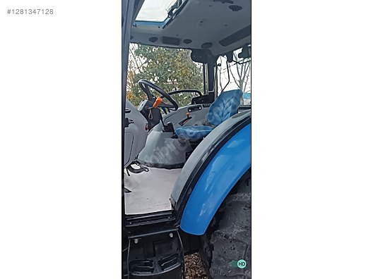 Machinery / Agricultural Machines / Tractors / New Holland / TT4.65