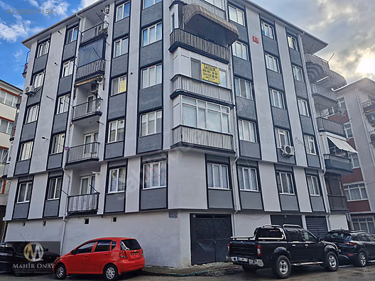 MAHİR ONAY EMLAK ' TAN CADDE ÜZERİ ARA KAT SATILIK DAİRE ... #1286347158
