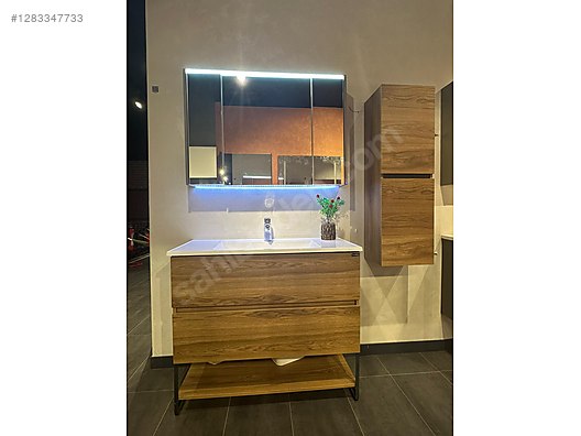 Used & Brand New Items / Garden & Home Improvement / Home Improvement / Bathroom & Kitchen / Bathroom Cabinets