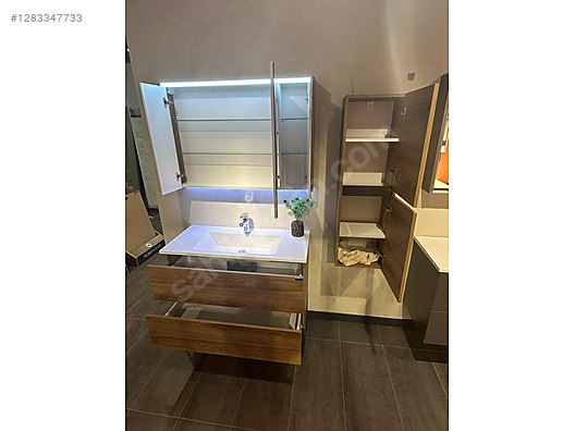 Used & Brand New Items / Garden & Home Improvement / Home Improvement / Bathroom & Kitchen / Bathroom Cabinets