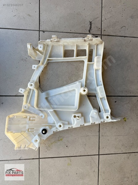BMW 3 Serisi Tampon Braketi (Arka)