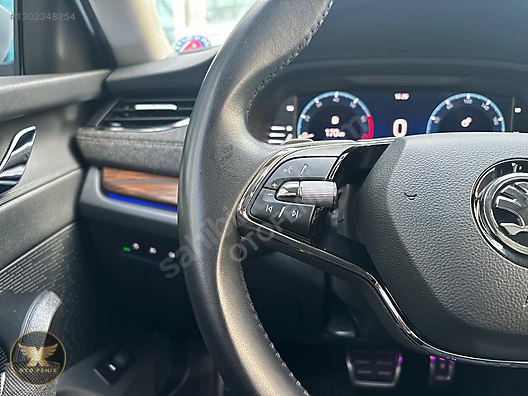 OTOFENİX 2021 SKODA OCTAVIA 1.5 e-TEC SCOUT CAM TAVAN 42.731 KM