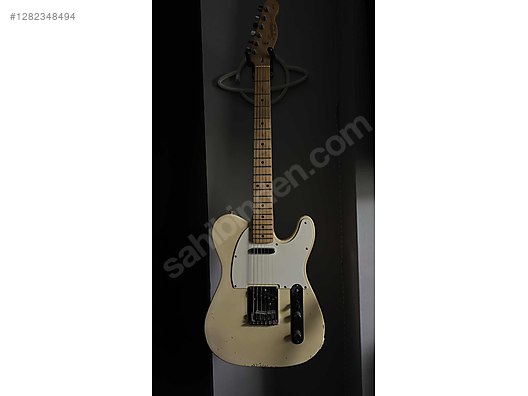 Squier Elektro Gitar