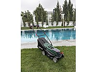 BOSCH Universal Rotak 18V-37-550 Çift Akülü Çim Biçme Makinesi