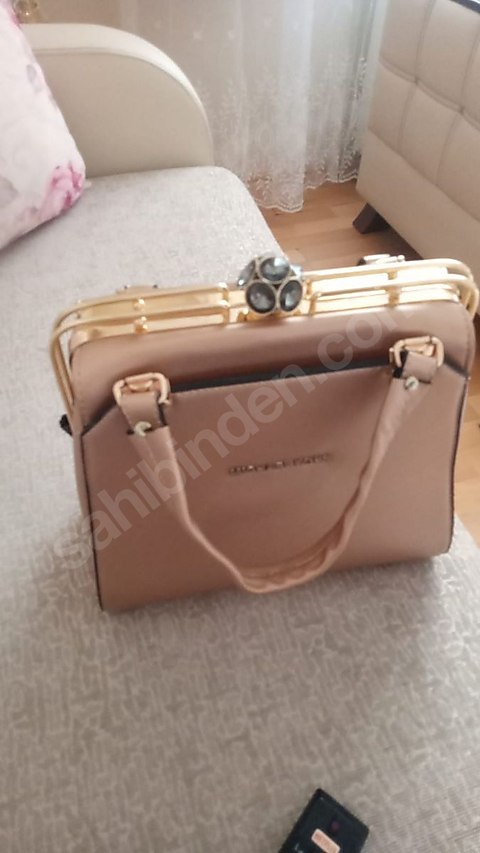 çanta iki kere kullanildi