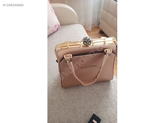 İkinci El ve Sıfır Alışveriş / Giyim & Aksesuar / Kadın / Aksesuar / Çanta