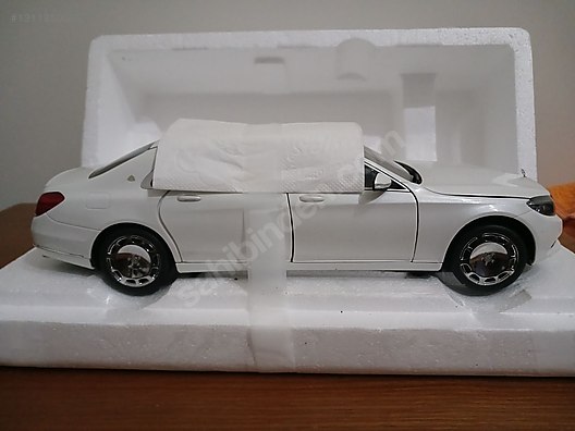 ミニカー AUTOart Mercedes Maybach 57 1/18 Amazon | AUTOart 1/18 マイバッハ 57 (ブラック・グレー) 完成品