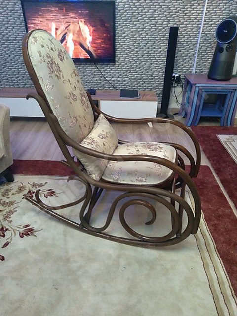 ANTİKA SALLANAN SANDALYE