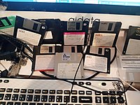 90lar floppy disk disket oyunlar programlar pacman dixball win98