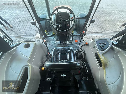 Machinery / Agricultural Machines / Tractors / Case IH / JX90