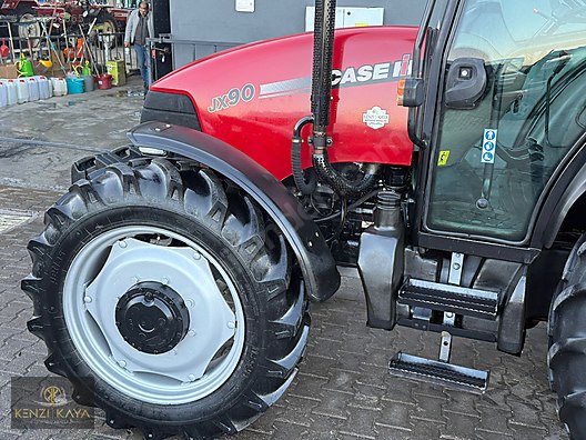 Machinery / Agricultural Machines / Tractors / Case IH / JX90