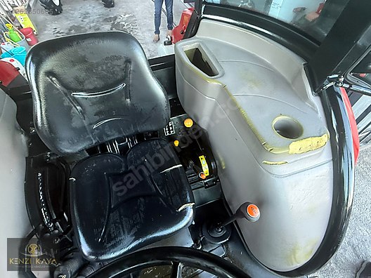 Machinery / Agricultural Machines / Tractors / Case IH / JX90