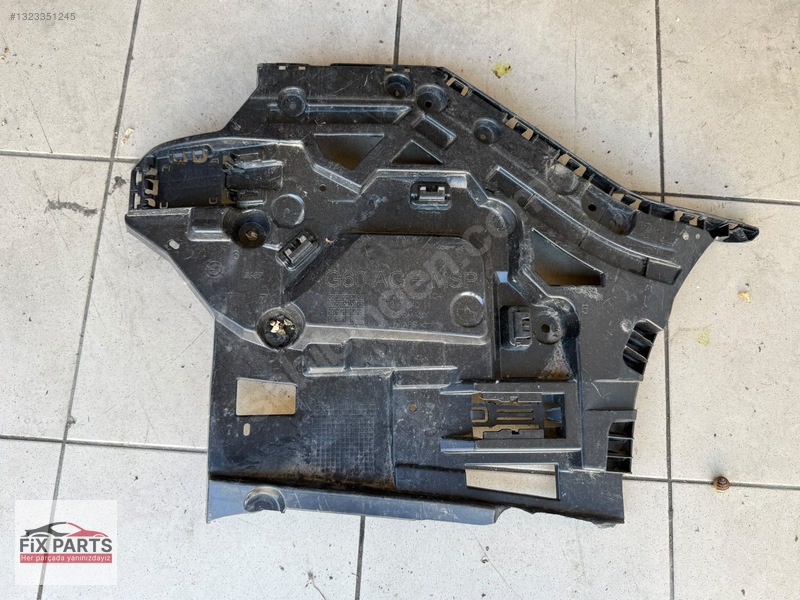 BMW 5 Serisi Tampon Braketi (Arka)